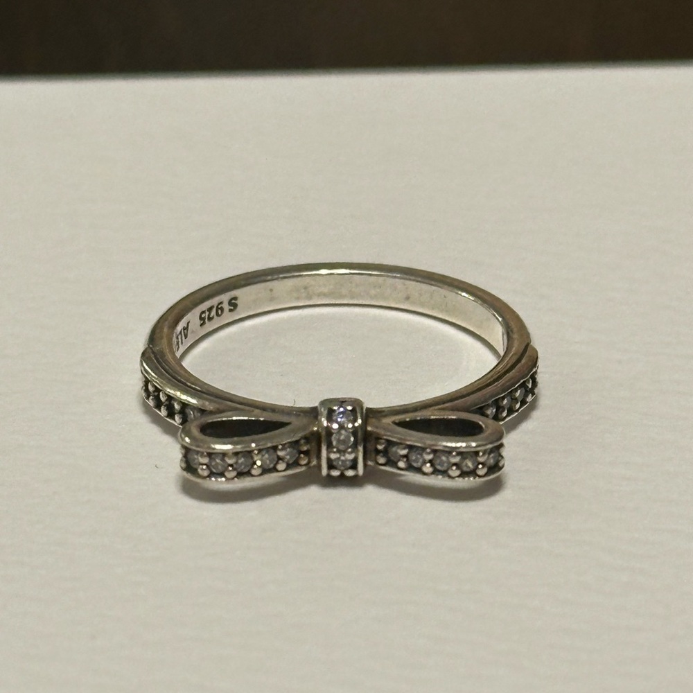 Pandora Bow Ring size 52 (6)